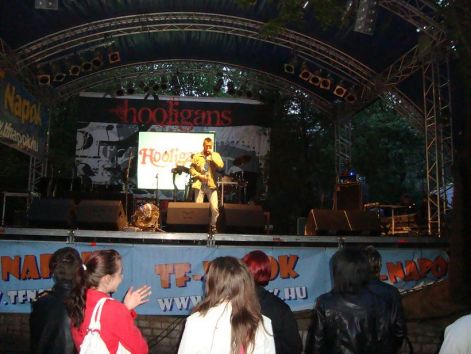 03.jpg